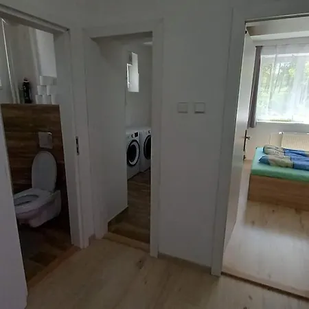 Ostrava, 80 M2 V Rd Appartamento *