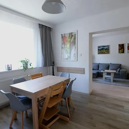 Ostrava, 80 M2 V Rd Διαμέρισμα